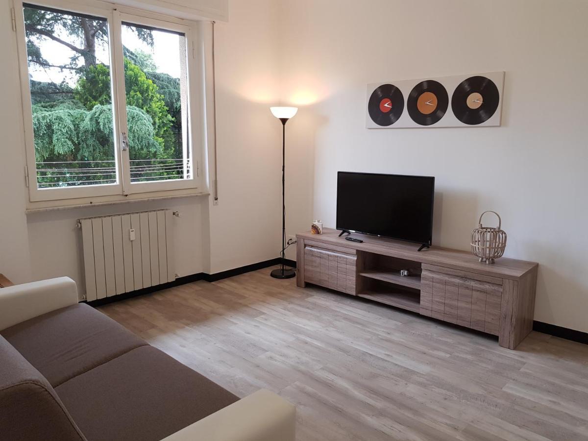 Quiete Ad Un Passo Dal Mare Apartment Albisola Superiore Luaran gambar