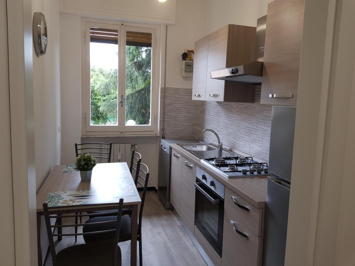 Quiete Ad Un Passo Dal Mare Apartment Albisola Superiore Luaran gambar