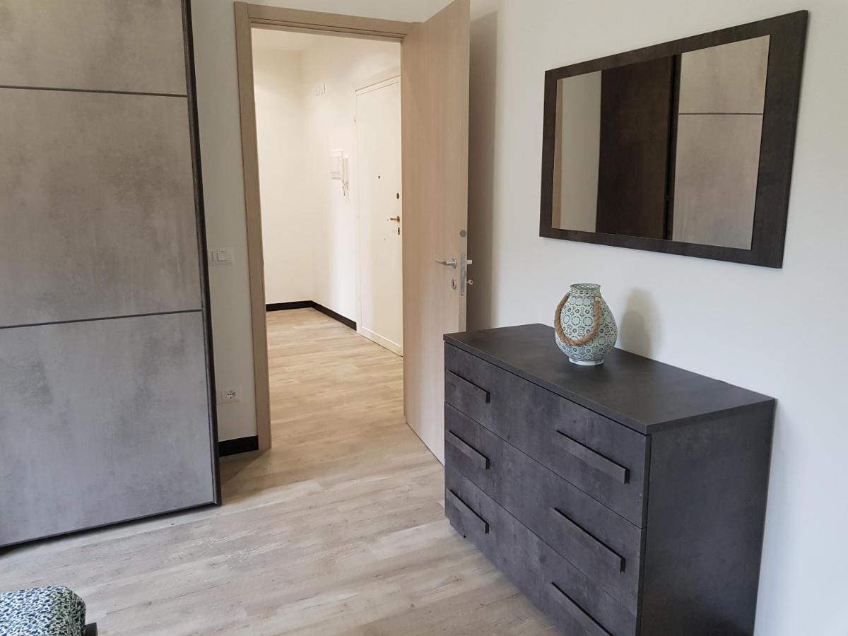 Quiete Ad Un Passo Dal Mare Apartment Albisola Superiore Luaran gambar